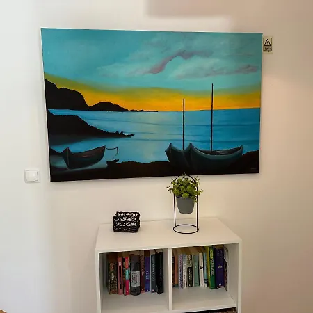 105 - A Vivenda Atouguia Da Baleia