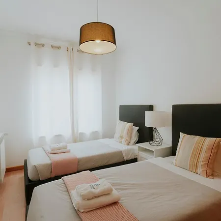 Casa vacanze 105 - A Vivenda Atouguia Da Baleia